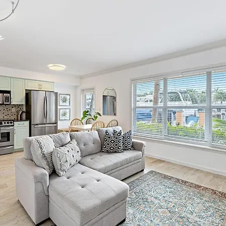 Las Olas Blvd Waterfront Apt